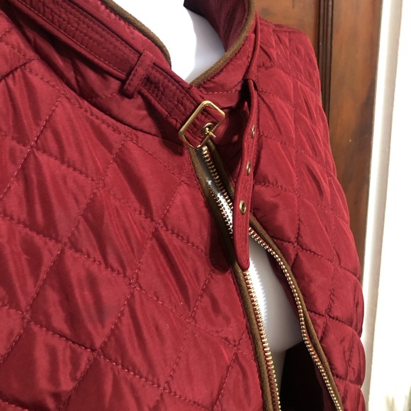 Shinestar Quilted Zipper Vest - Picture 2 of 5